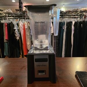 Blendtec Black Blender with Clear Pitcher